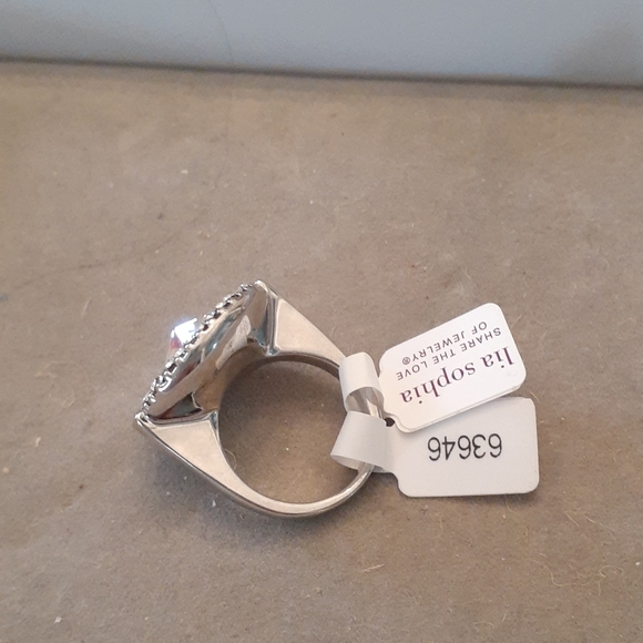 Lia Sophia Ring - Picture 2 of 3